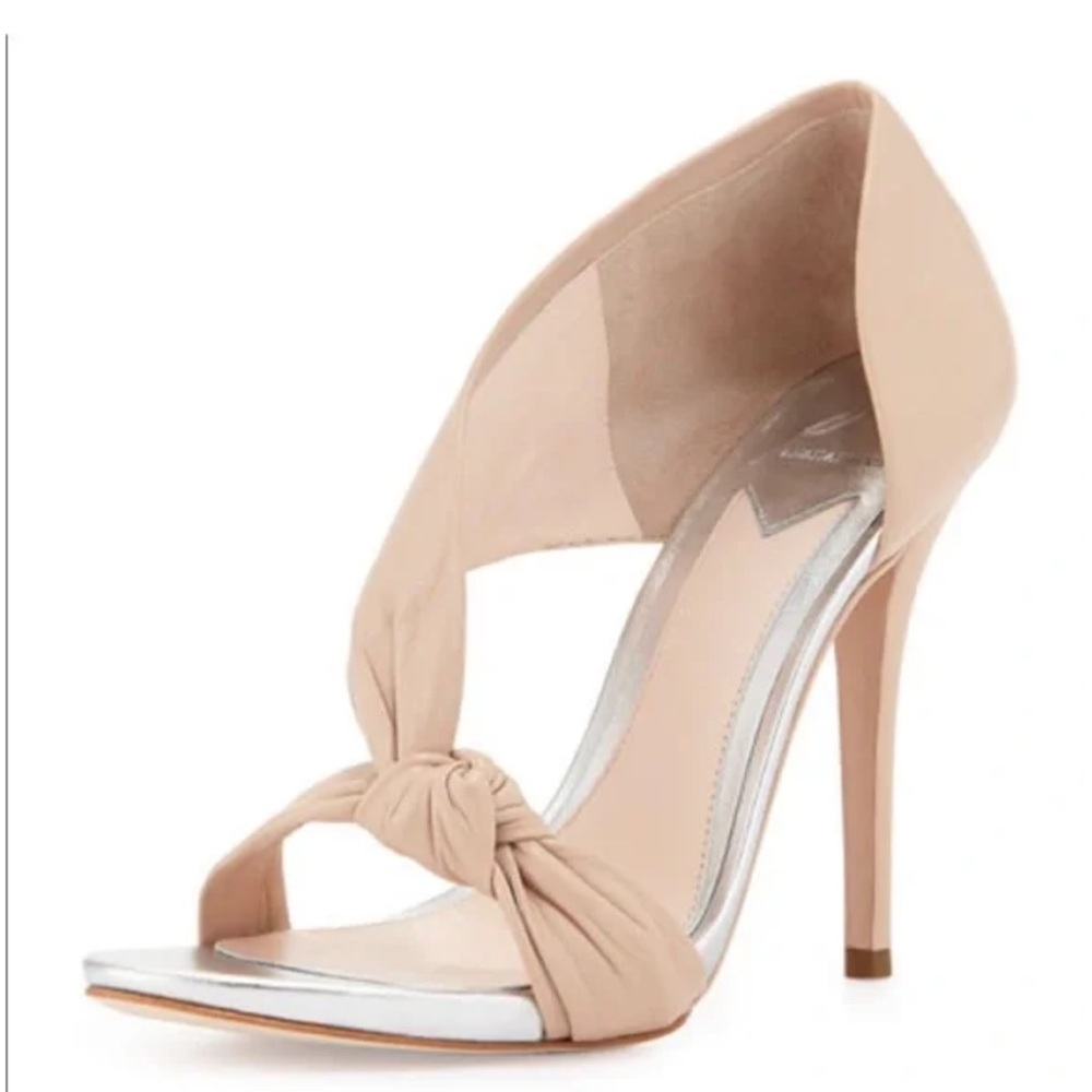 B Brian Atwood Elegant Beige 4.5” Stiletto Heels